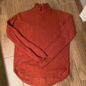 Burnt orange turtle neck 🧡🍂